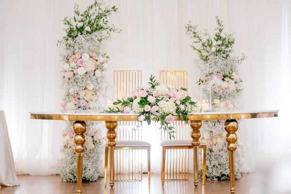 Renter the serpentine table and chairs