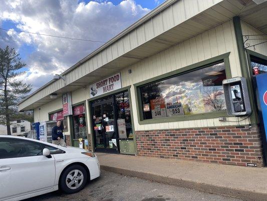 Shorts Food Mart