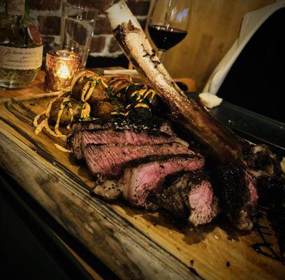 Tommy steak. Get in there!