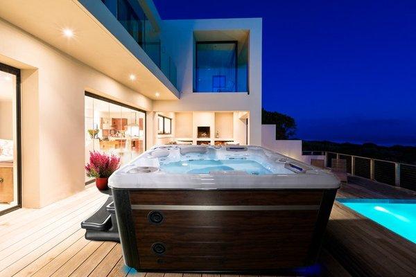 Hydropool Self Cleaning Hot Tubs