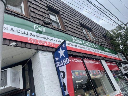 Noah's Ark Deli & Grocery