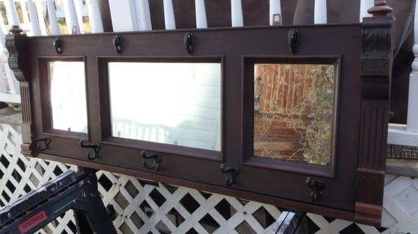 Wood & What-Knots of Character