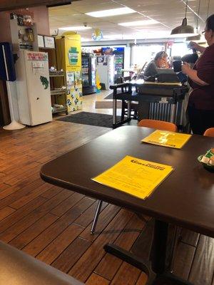 Humble but clean. Breakfast and bait, an unbeatable combo.