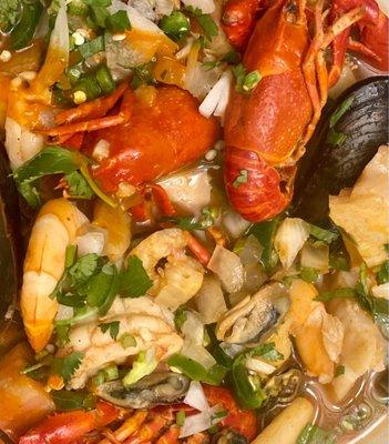 7 Mares Caldo/ 7 Seas Soup