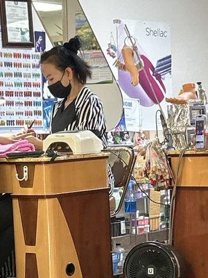 this lady is rude !!!!