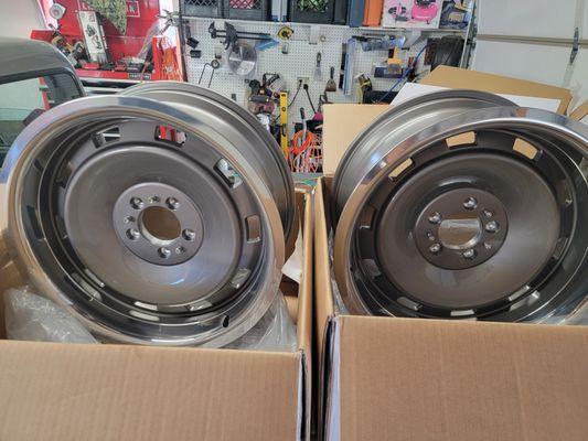 Coy's Custom Wheel & Tire