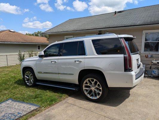 OUI We VIP Travel Services & Limousines