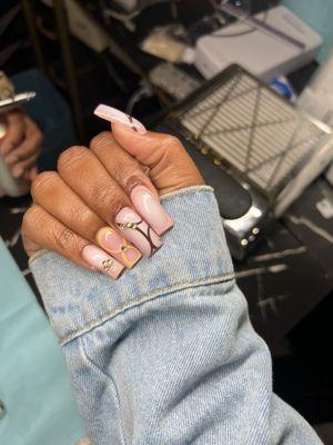 Nails by Reonna