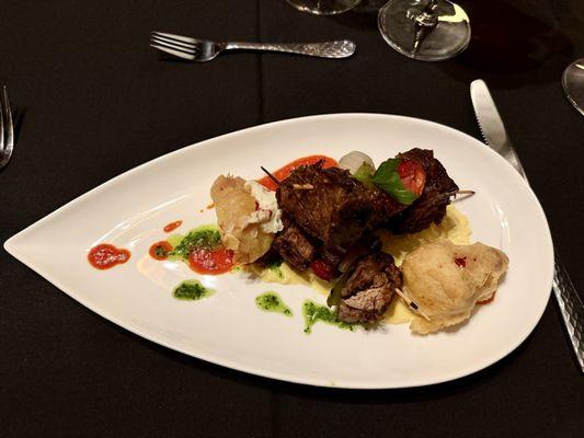 Cru Restaurant & Wine Bar