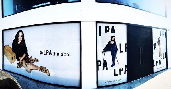 In Hollywood doing our thing graphic installation for revolve!
Email: vinylteks@yahoo.com