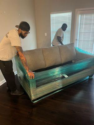 Valid Moving Logistics