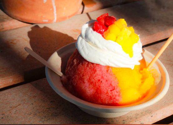 Mango strawberry with whipp and condensed milk