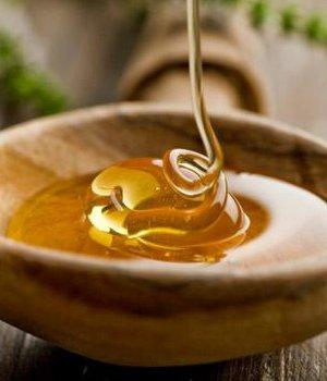 Sugar is a paste made from 3 simple all natural ingredients, sugar lemon and water.