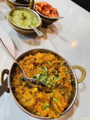 Royal Indian Restaurant and Banquet Hall