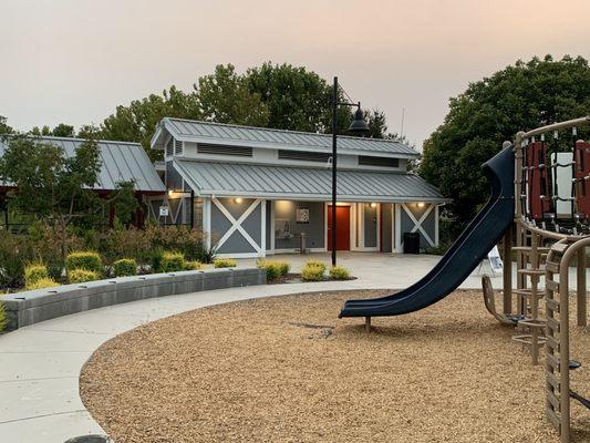 San Tomas & Monroe Neighborhood Park