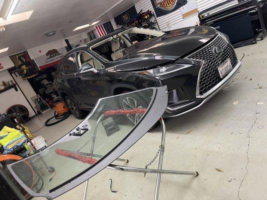 202 Lexus Windshield Replacement
Calibrate safety features