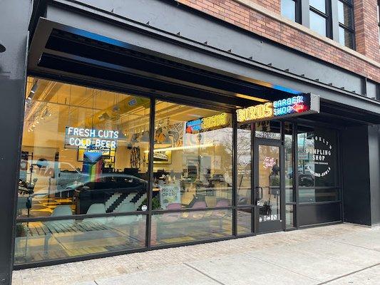 Birds Barbershop