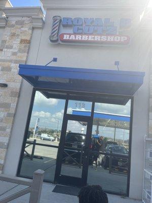 Royal B Cutz Barbershop