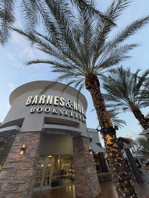 Barnes & Noble Booksellers