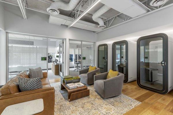 Private sound booths with multiple meeting room and conference room for rent
