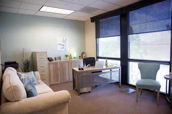 Headlight Therapists & Psychiatric Services Temecula