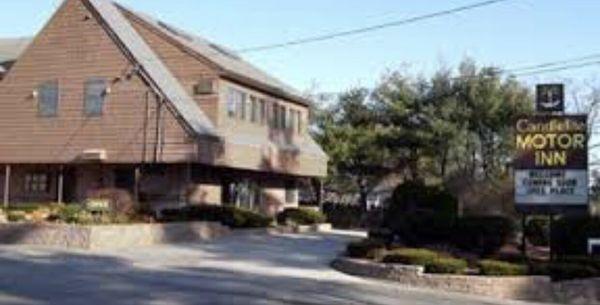 Candlelite Motor Inn