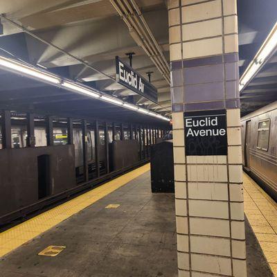 Euclid Avenue Station