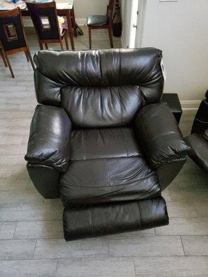 I hope they take care of us soon.   This chair is going out to the garage until it is picked up for replacement.