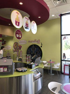 Menchie's Frozen Yogurt
