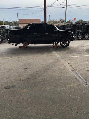 J's Tire And Auto