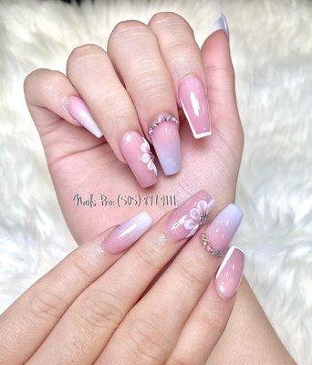 Nails Pro & Spa