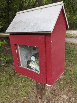 Community Book Box, Harry G. Daniel Park, North Chesterfield