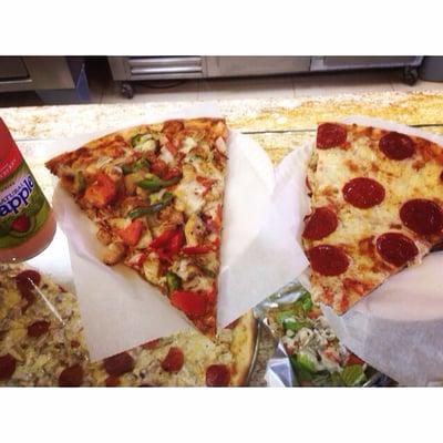 Lucas Pizzeria