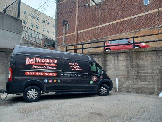 Del Vecchio’s Sausage & Fries