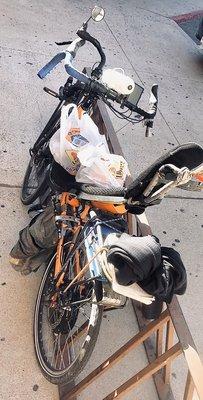 This Exceptionally fine bike rack supporting my eBikeKit-assisted CruzBike is adjacent to the fantastic Bug 8 Lowes.