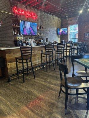 3rd floor restraunt and bar