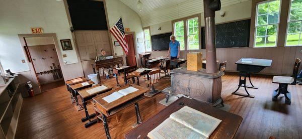 Pine Grove Schoolhouse