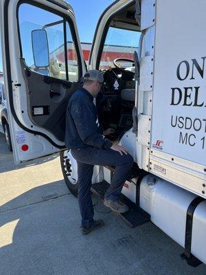 Mikes Truck & Trailer Repair