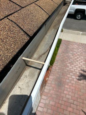 The gutters were perfectly cleaned !