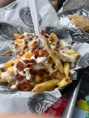 Buddy's Burgers Breasts & Fries
