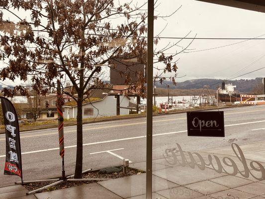 Elevate Coffee & Decor