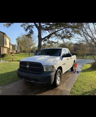 Junior’s Detail And Wax