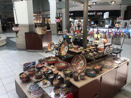 Mediterranean Art & Pottery