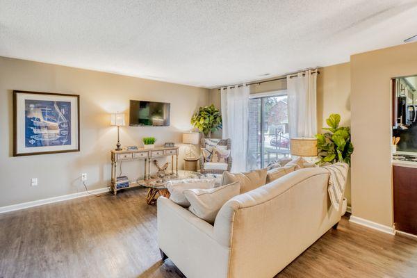 Northlake Village Apartments