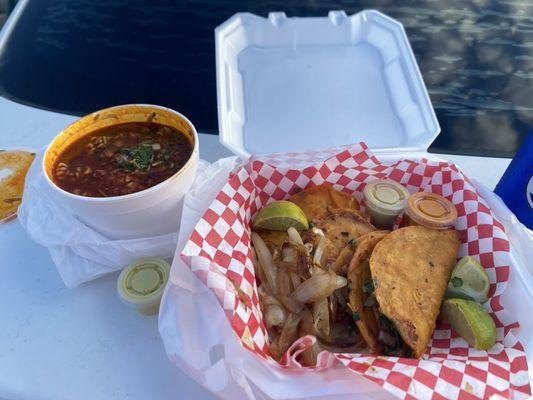 Birria Ramen Quesa Birrias