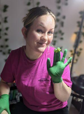 come in for some sugaring with Liv!