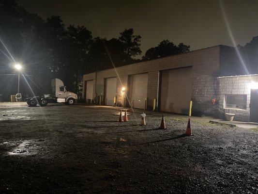 2 Shop bays available for rent!