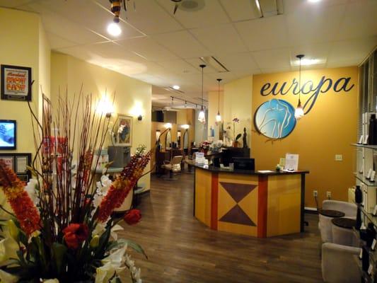 8 Senses Salon & Spa