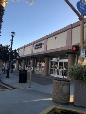 Pioneer Cash & Carry