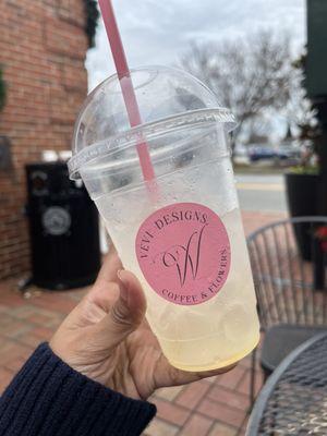 Passion fruit lemonade